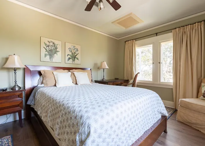 Arroyo Vista Inn