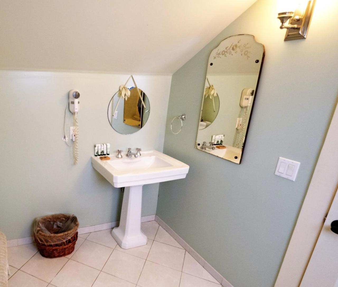 Arroyo Vista 3*